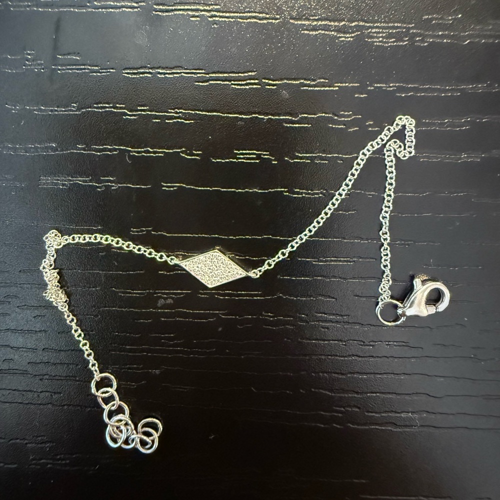 White Gold Bracelet with Natural Diamonds Charm